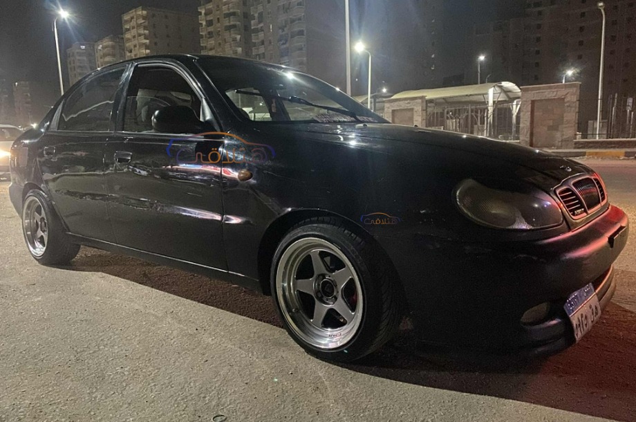 Lanos Daewoo أسود