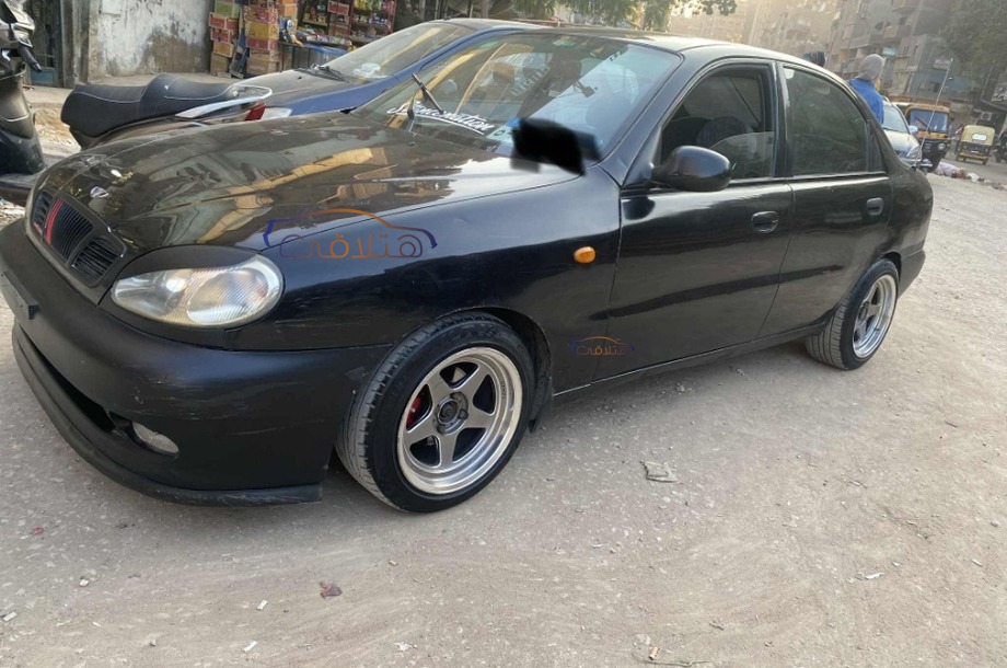 Lanos Daewoo أسود