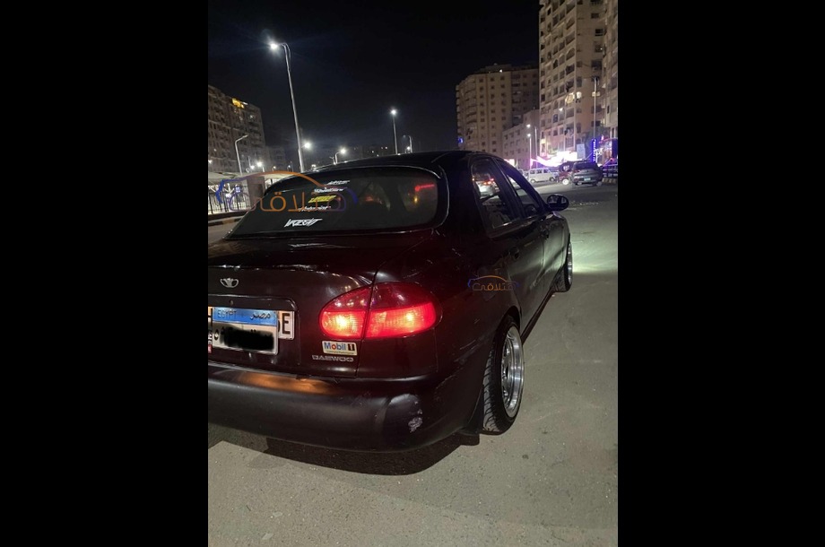 Lanos Daewoo أسود