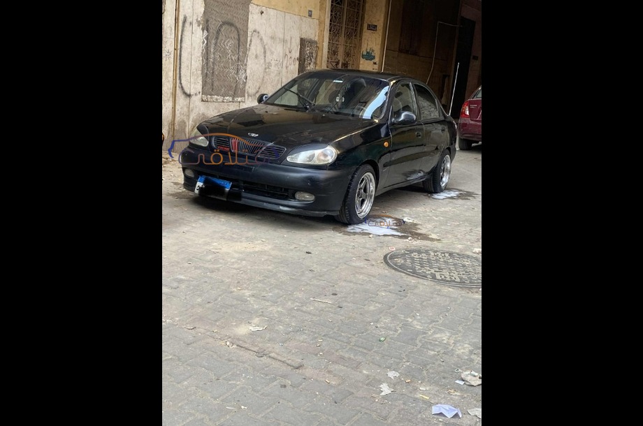 Lanos Daewoo أسود