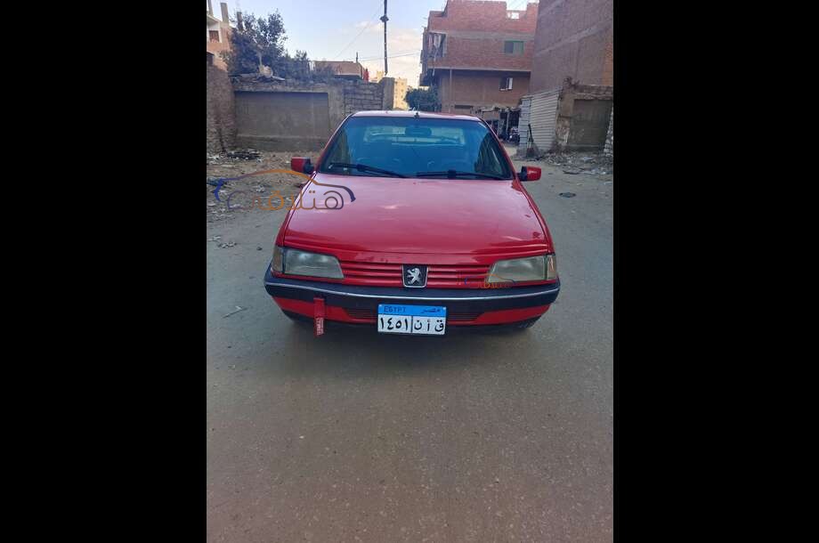 405 Peugeot Red