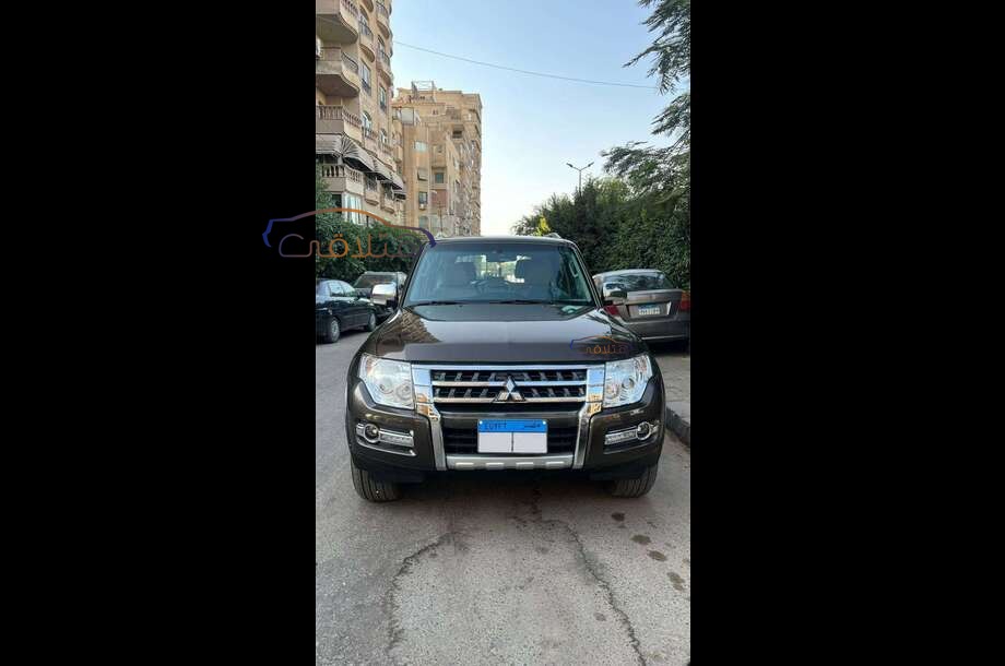 Pajero Mitsubishi Black