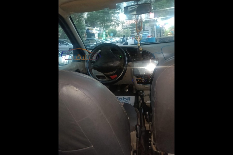 Fiesta Ford أخضر