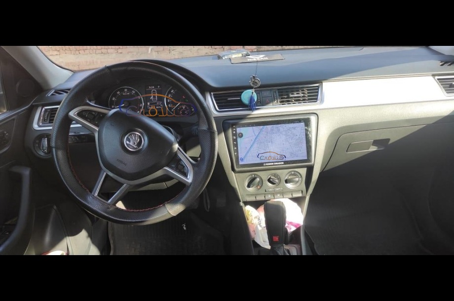 Rapid Skoda فضي