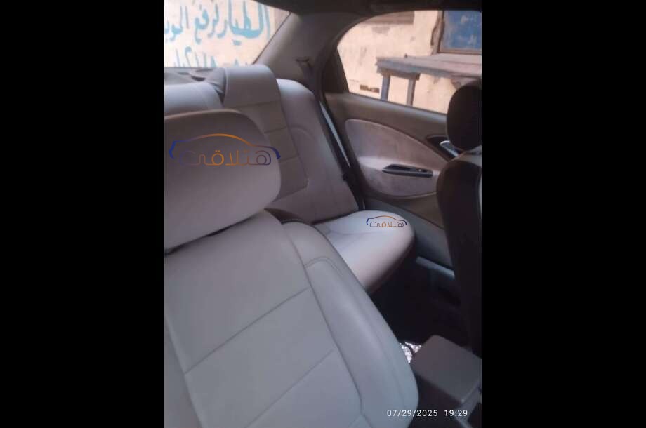 Nubira 2 Daewoo أسود