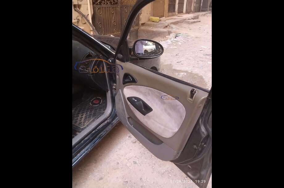 Nubira 2 Daewoo أسود