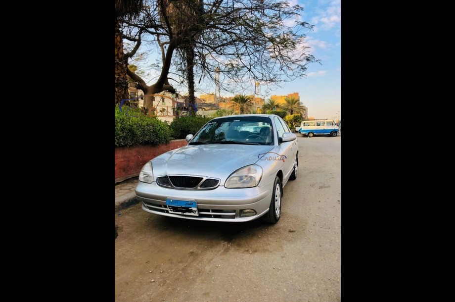 Nubira 2 Daewoo فضي