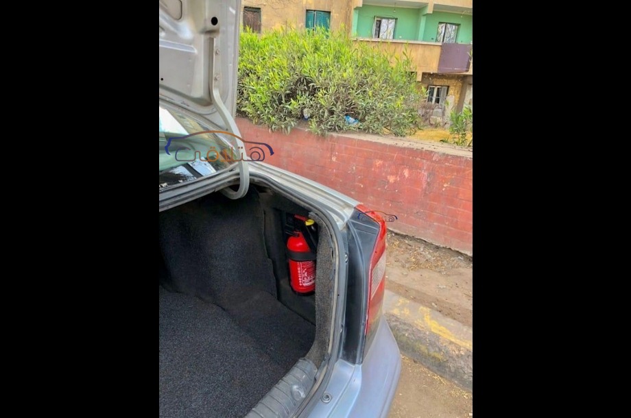 Nubira 2 Daewoo فضي