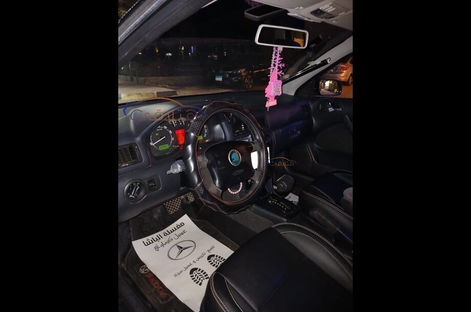 Octavia A4 Skoda أسود