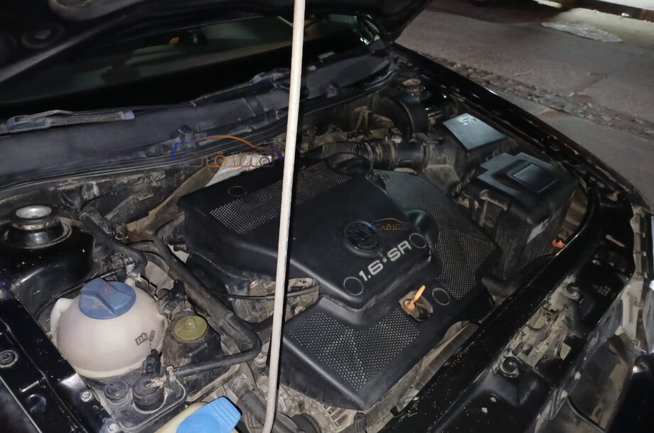 Octavia A4 Skoda أسود