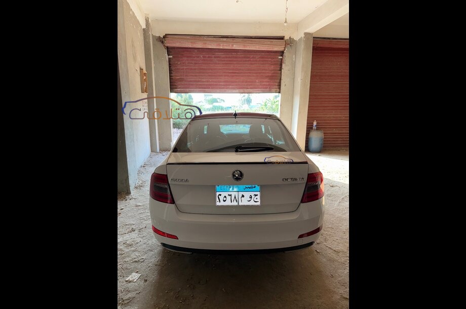 Octavia A7 Skoda أبيض