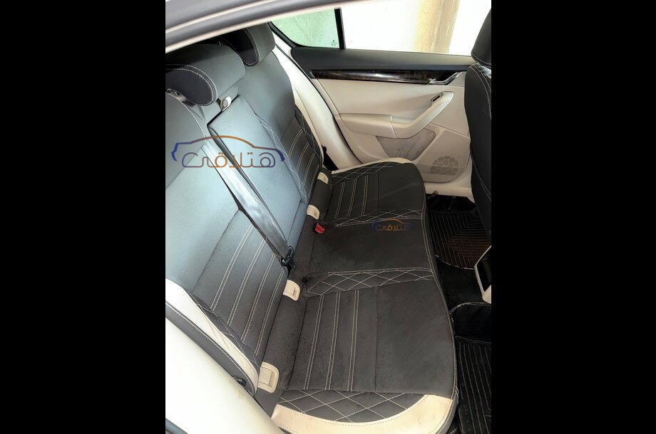 Octavia A7 Skoda أبيض