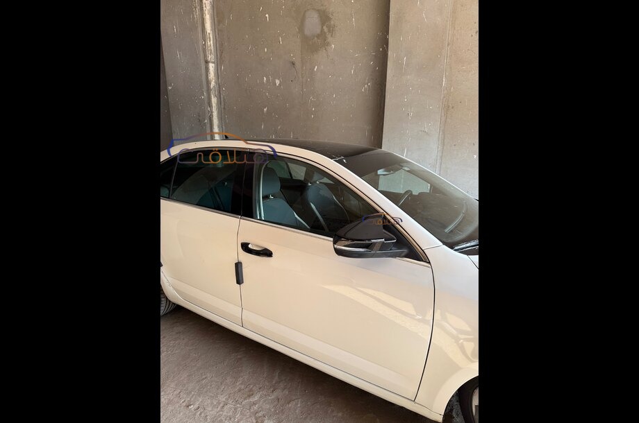 Octavia A7 Skoda أبيض