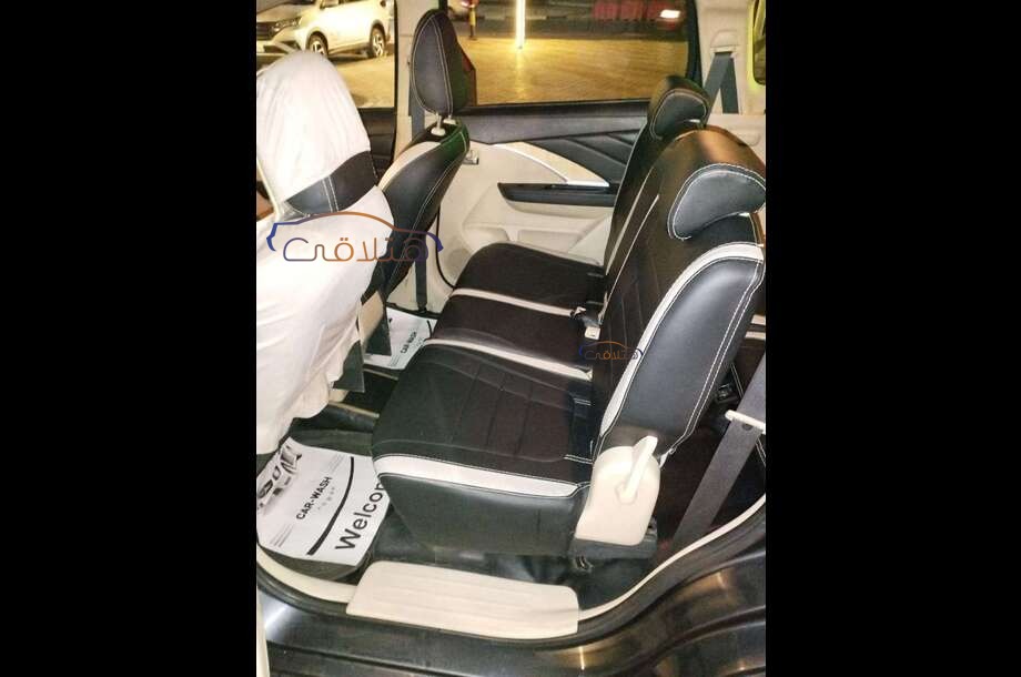 Xpander Mitsubishi أسود