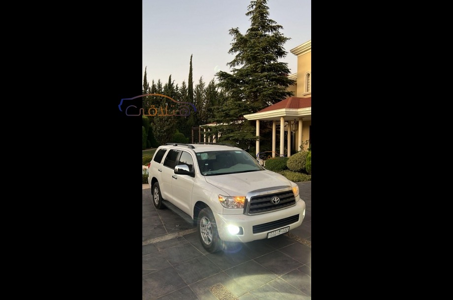Sequoia Toyota أبيض