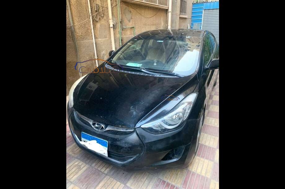 Elantra MD Hyundai أسود