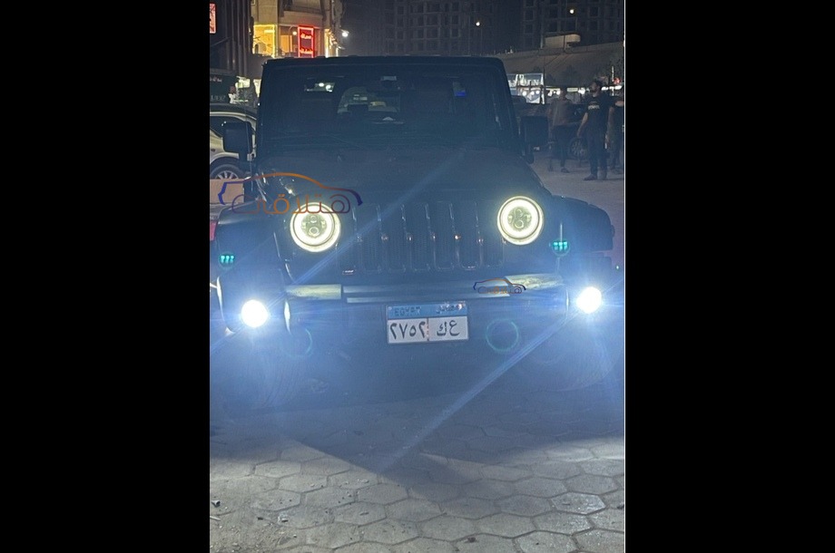 Wrangler Jeep أسود