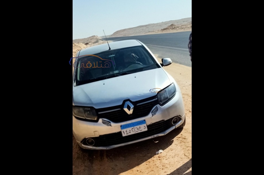 Logan Renault فضي