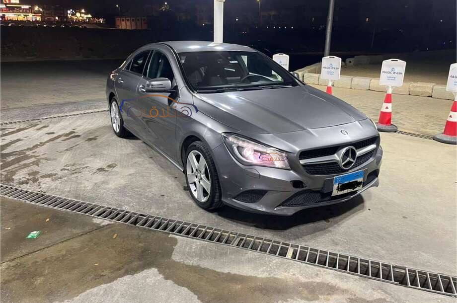 CLA 180 Mercedes Silver