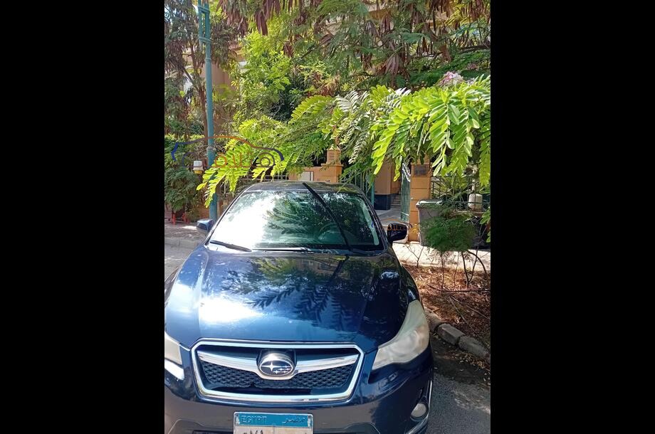 XV Subaru الأزرق الداكن