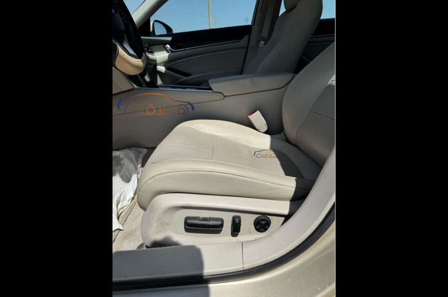 Accord Honda برونزي