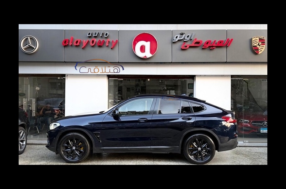 X4 BMW Dark blue