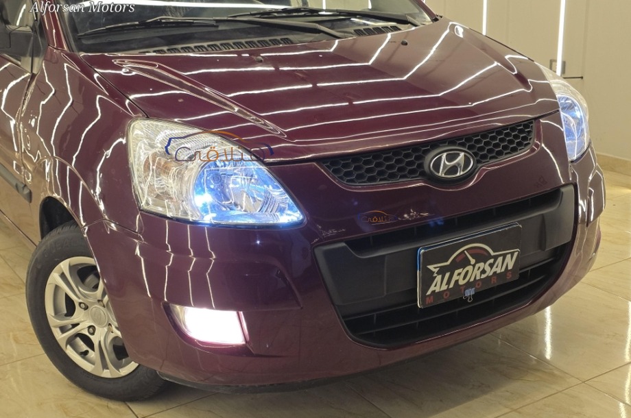 Matrix Hyundai احمر غامق