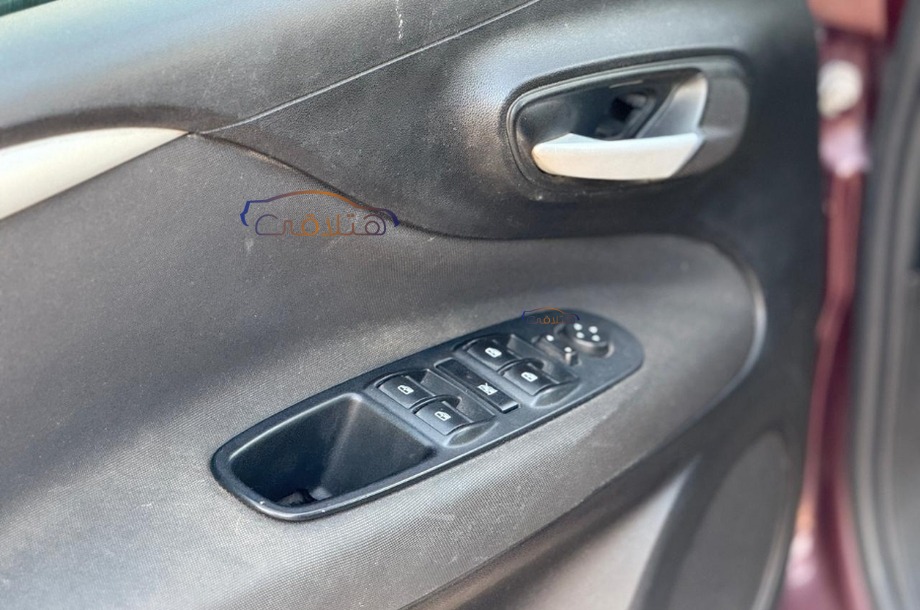 Grand Punto Fiat Dark red