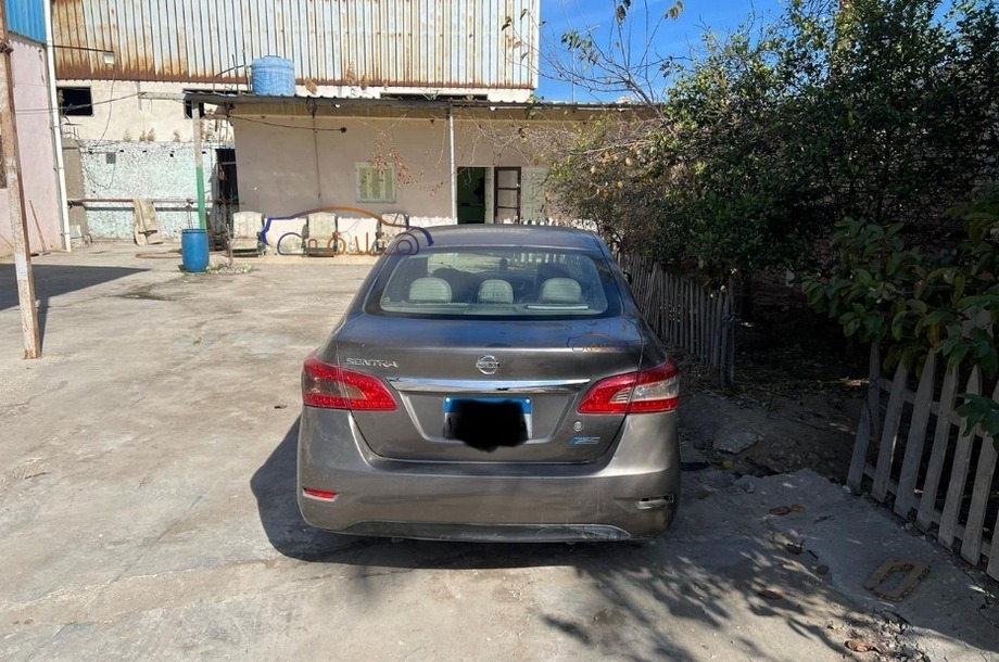 Sentra Nissan برونزي