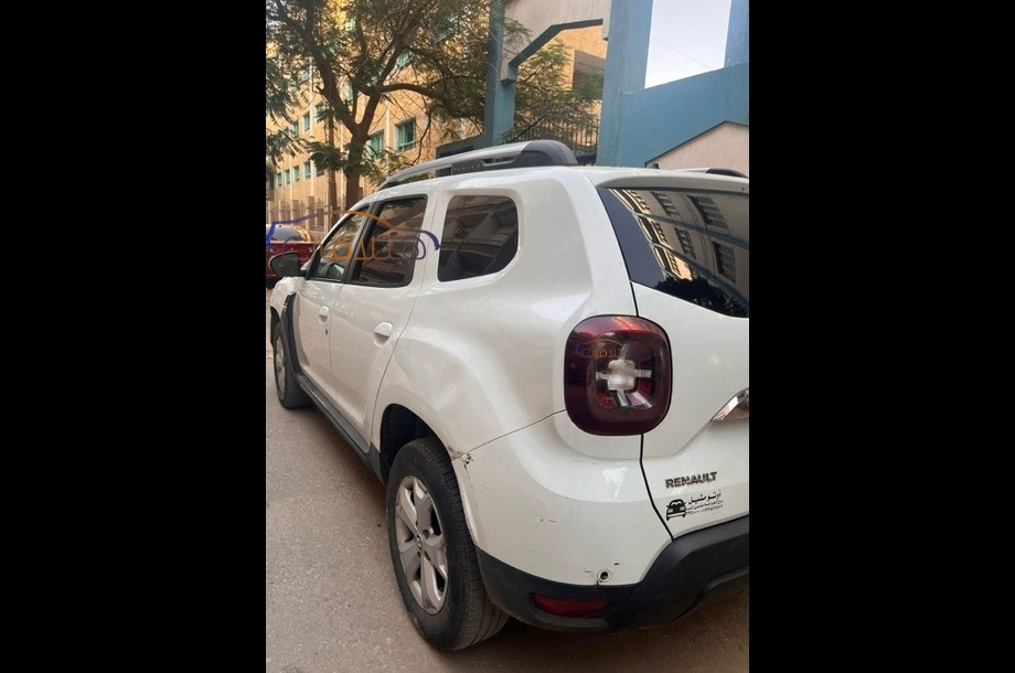 Duster Renault White