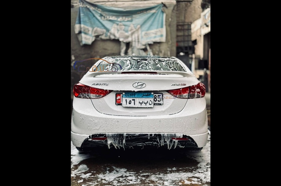 Avante Hyundai أبيض