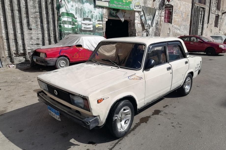 2105 Lada بيج