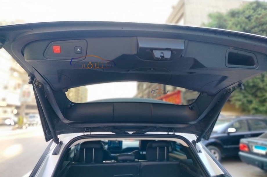 3008 Peugeot أبيض