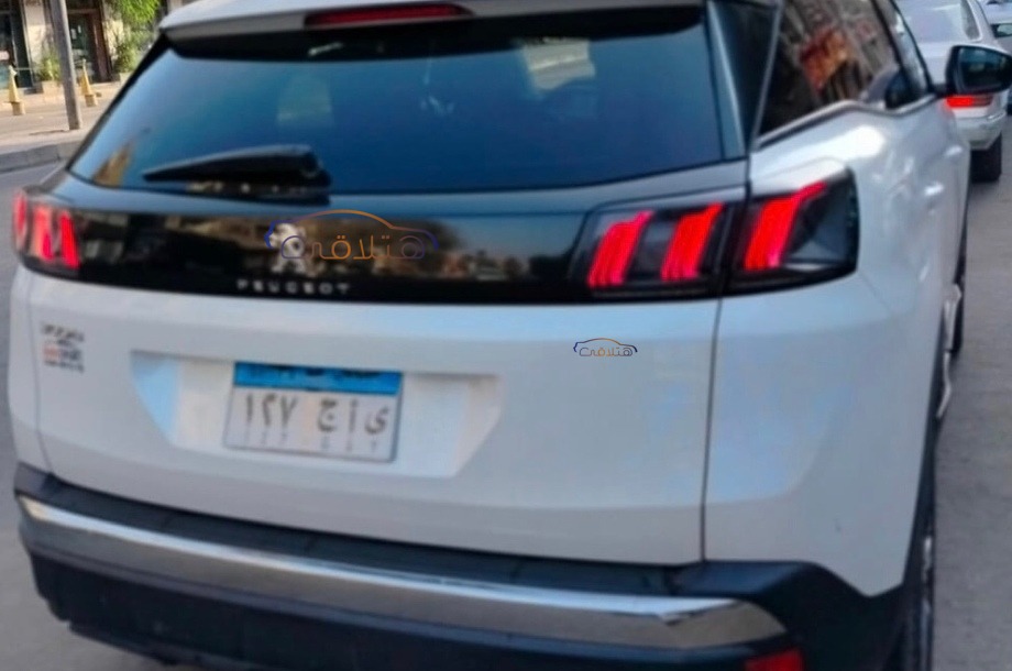 3008 Peugeot أبيض