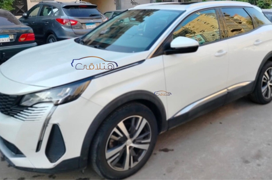 3008 Peugeot أبيض