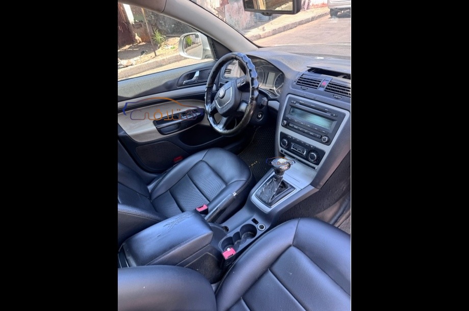 Fantasia Skoda فضي