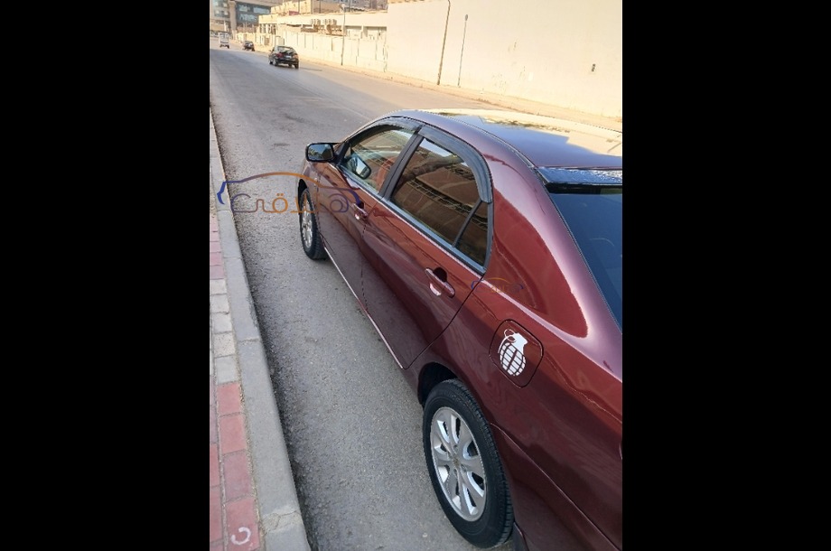 F3 Byd احمر غامق