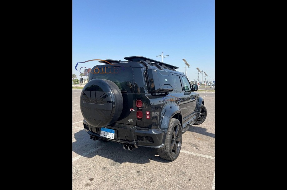 Defender Land Rover Black