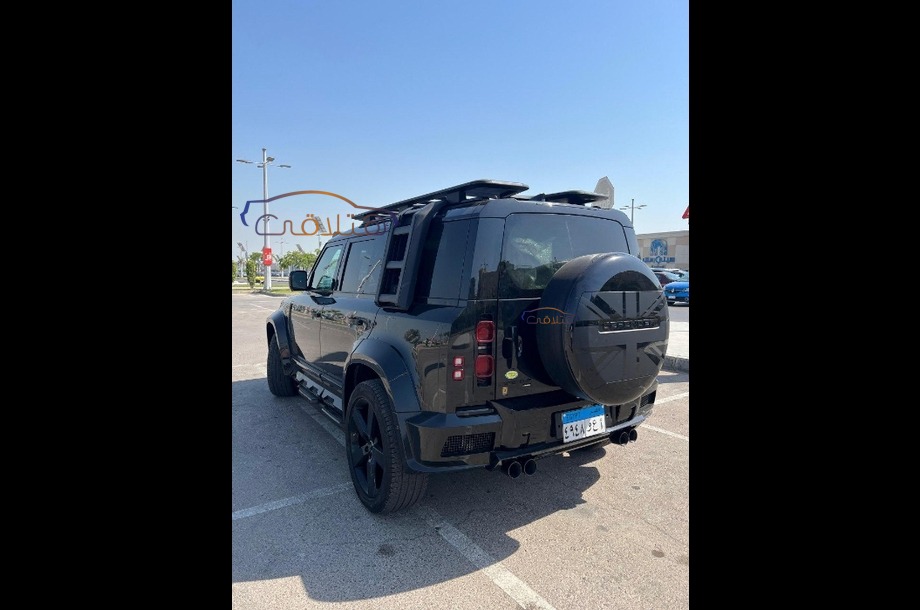 Defender Land Rover Black
