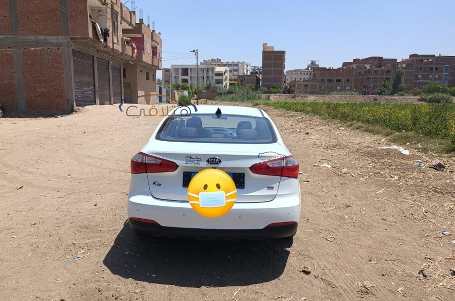 K3 Kia أبيض