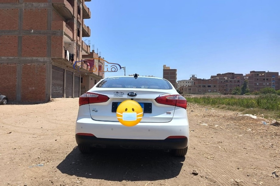 K3 Kia أبيض