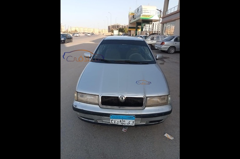 Octavia A4 Skoda فضي