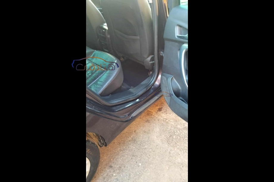 Insignia Opel باذنجاني