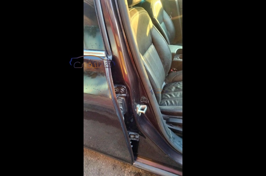 Insignia Opel باذنجاني