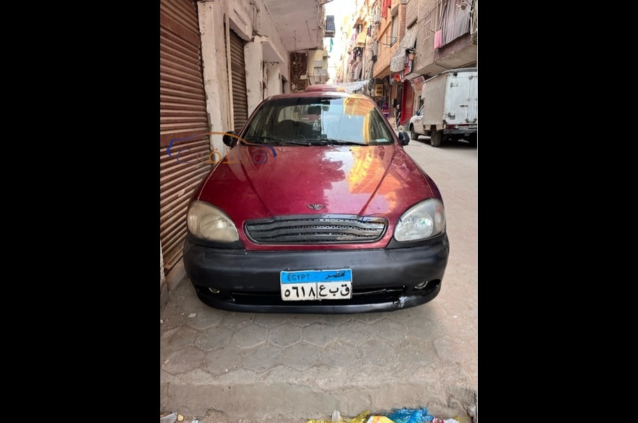 Lanos Daewoo Red
