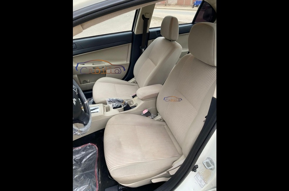 Lancer EX Shark Mitsubishi White