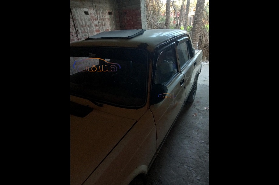 2105 Lada بيج