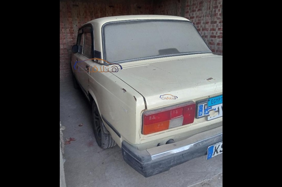 2105 Lada بيج