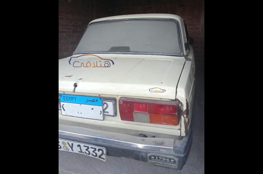 2105 Lada بيج
