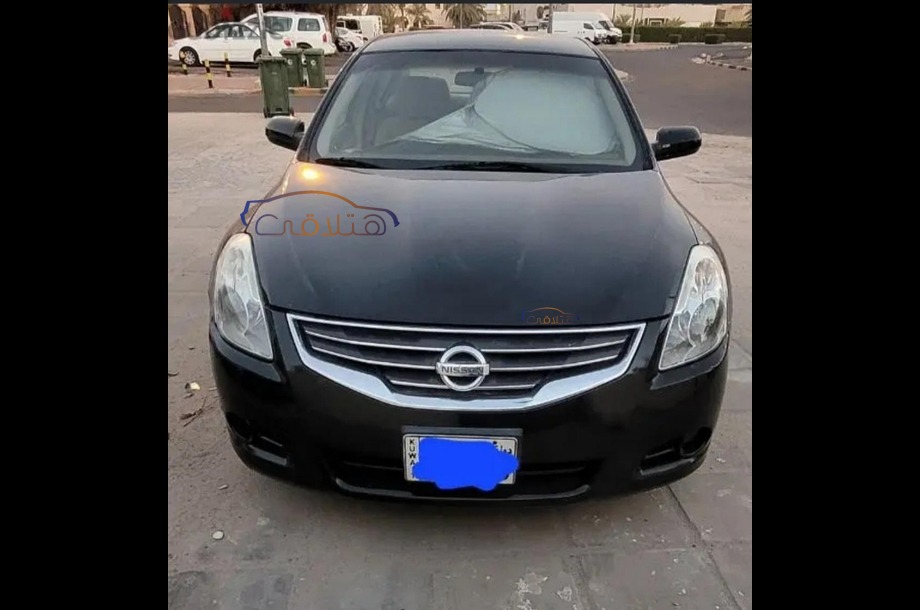 Altima Nissan Black